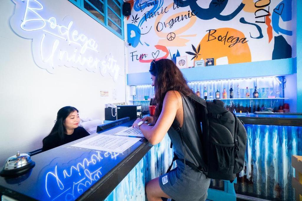 Hostel Bodega Bangkok Soi 23 (Adults Only) Exteriér fotografie