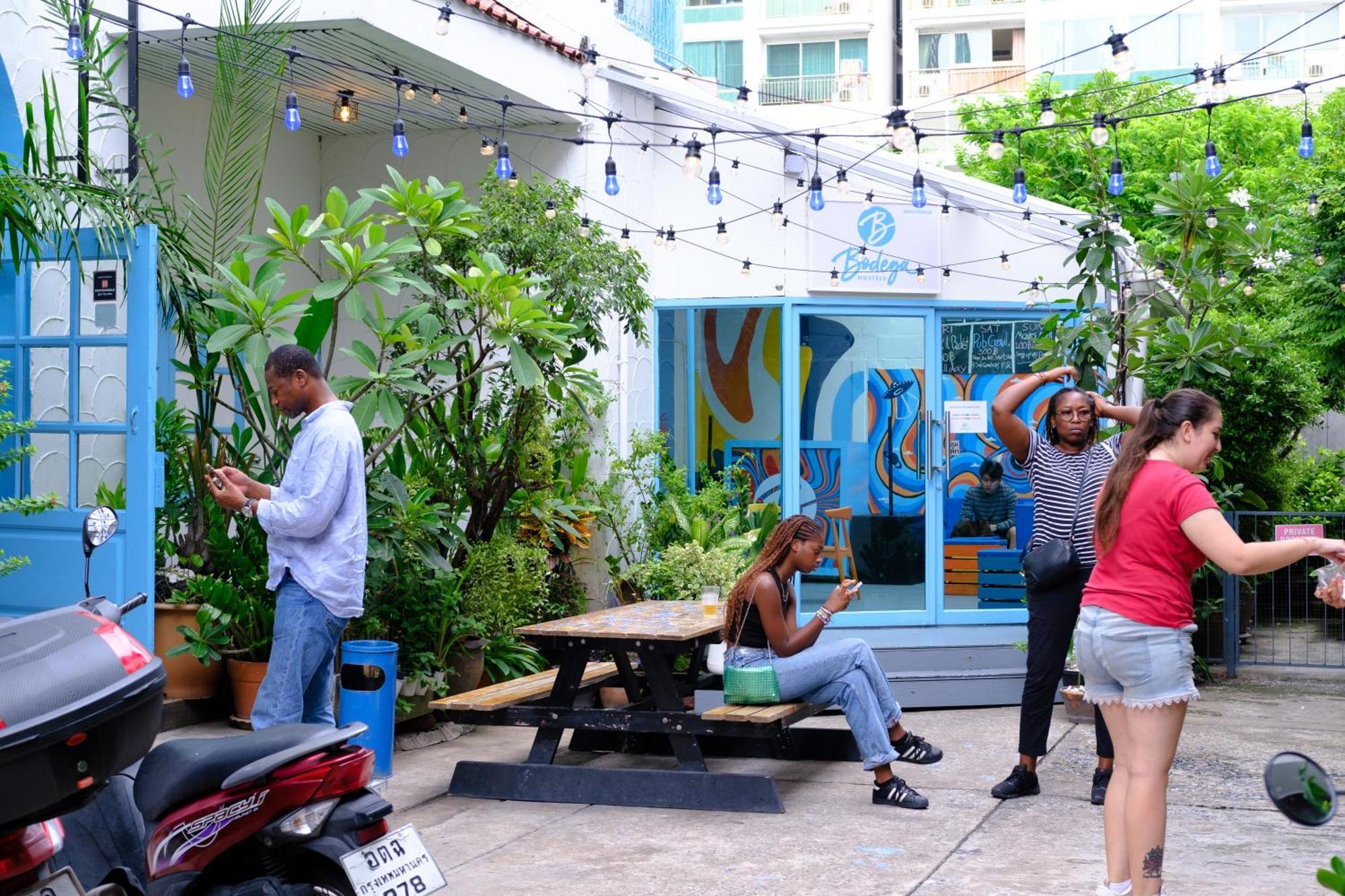Hostel Bodega Bangkok Soi 23 (Adults Only) Exteriér fotografie